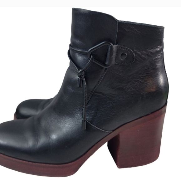 Korks Woman's size 8M leather upper 3/4 platform mertle bootie - Picture 14 of 14